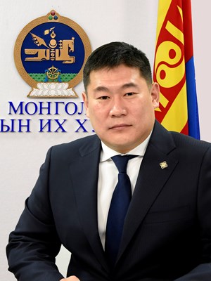 Л. ОЮУН-ЭРДЭНЭ